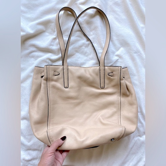 Calvin Klein Pebbled Leather Shoulder Tote Bag – Beige - Picture 7 of 16